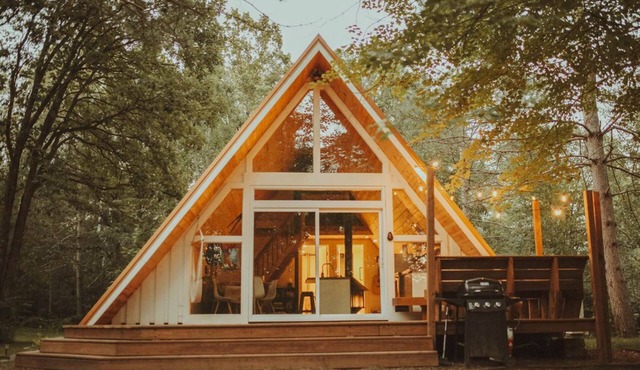 Stylle Hytte / Northern Cabin Retreat