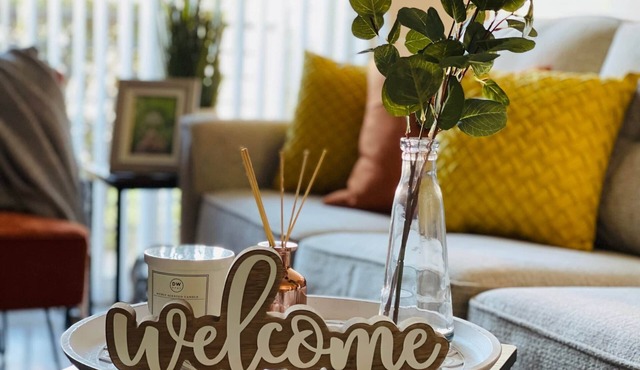 [SU 922-1] Graciela's Campus-close 2 bedroom luxury
