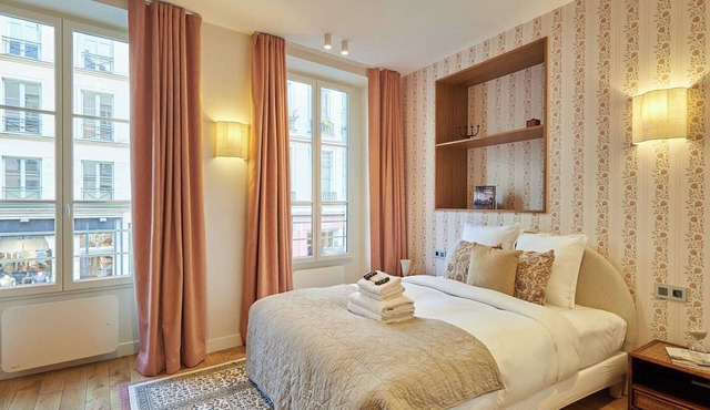 Sublim new triplex on Place des Vosges