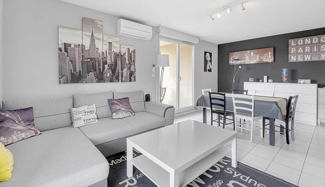Sublime 64m² With 2 Balconies For 6 In Toulouse
