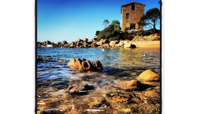 SUBLIME BERGERIE feet in the water in South Corsica