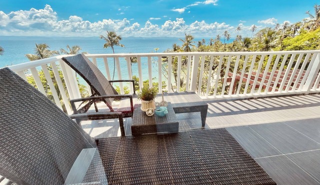 Sublime Love beachfront apartment w private beach