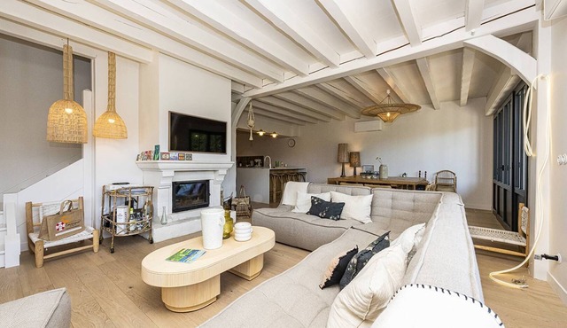 Sublime luxury villa in the centre of Canon