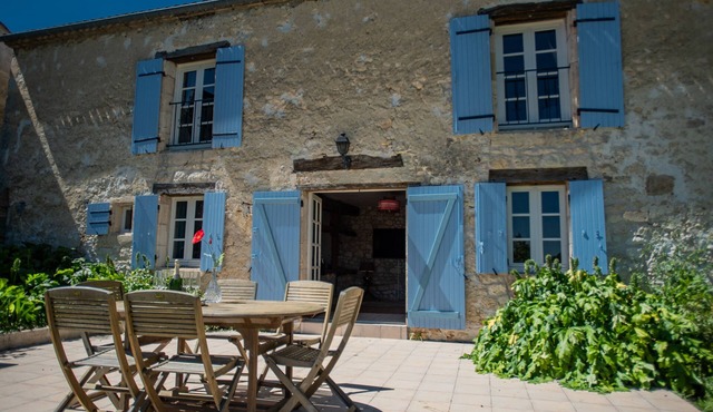 Sublime manor house with view and a private pool