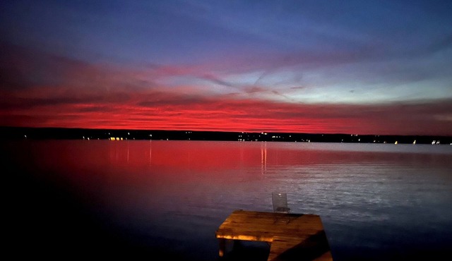 Sublime Sunsets-Charming Cottage with No Bad Views