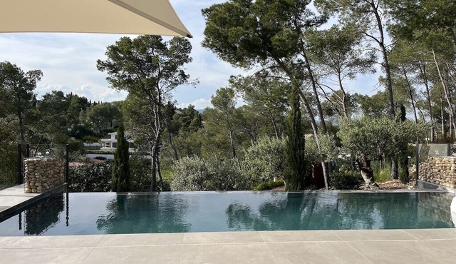 Sublime villa pool, sauna, gym