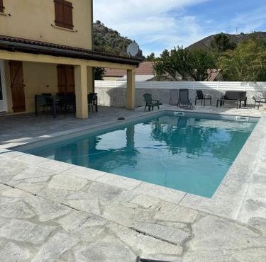 Sublime villa aux pieds des rivières et randonnées