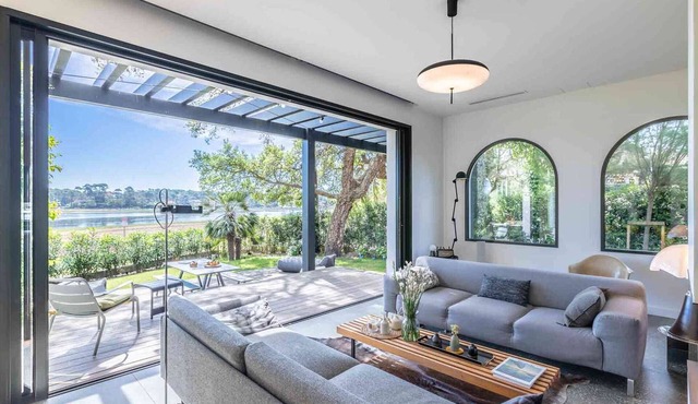 Sublime Villa Basco-landaise Avec Accès Privé au lac