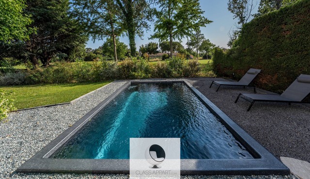 Sublime villa with pool overlooking the Golf course: ideal for summer ☀