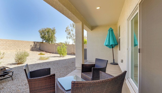 Suburban Family Home 7 Mi to Poston Butte Preserve