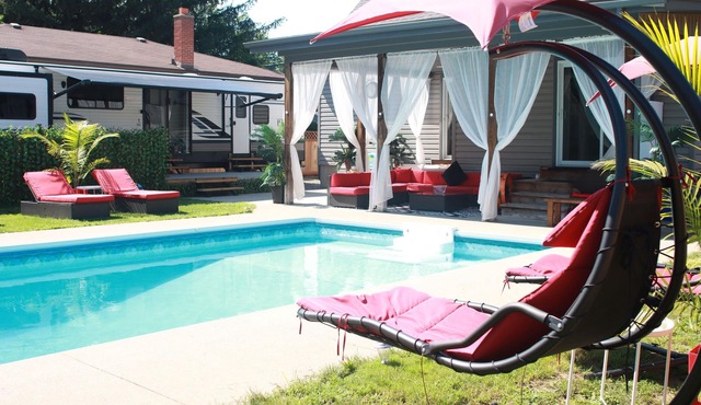 Suburban Oasis with Private Pool, Jacuzzi & Gym!