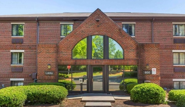 Suburban Studios Cary – RDU Airport