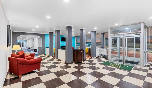 Suburban Studios Fort Dodge