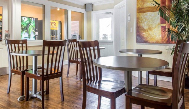 Suburban Studios Kennesaw-Marietta North