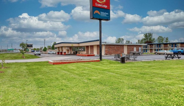 Suburban Studios Neenah