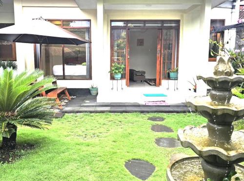 Suci's Friendly Garden Cottage