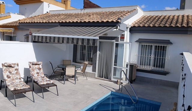 Sucina 2 Bed walking distance of tow