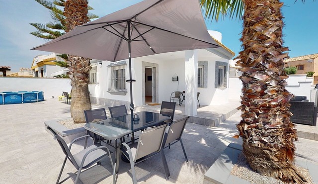 Sucina 3-Bed Villa, Sleeps 6 & Pet Friendly