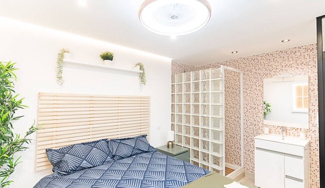 Sucre: Room with comfort and Bolivian essence in Madrid