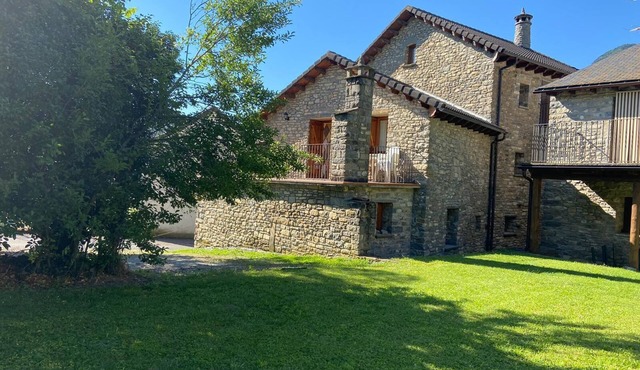 SUERTES HOUSE (ORDESA - PIRINEOS)