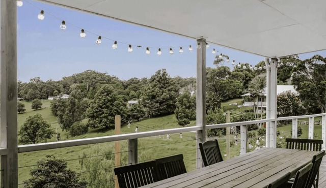 Suey's Coastal Farm House