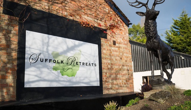 Suffolk Retreats for up to 24 guests with hot tub