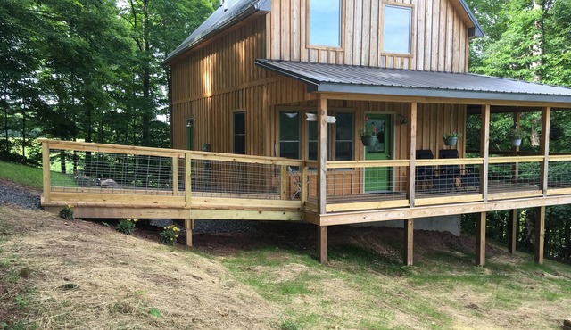 SUGAR CAMP-BARN STYLE CABIN!