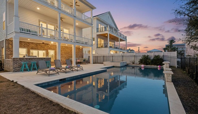 Sugar Hill Luxurious Beach House in the Black Pearl