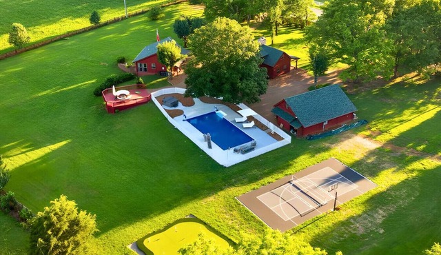 Sugar Hill Retreats | Stories Told + Art Made