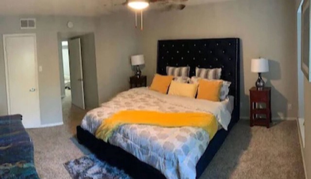 Sugar Land 2 Bed 2 Bath Downstairs Private Garage