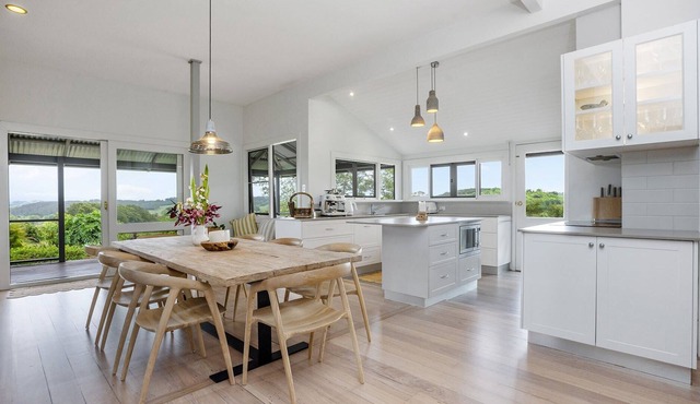 Sugar Loaf (With Car Parking)