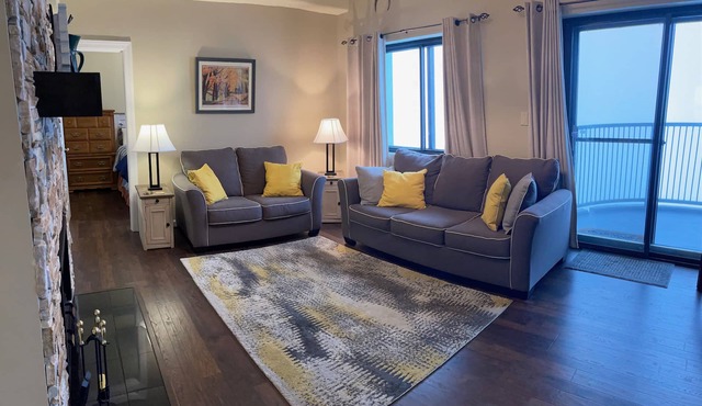 'Sugar Lookout' - 2B Condo w/Pool and Hot Tub Access