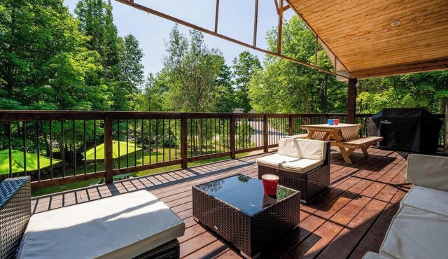 Sugarbush Chalet - 7-bed w/Starlink , v-ball near beach