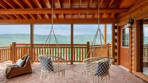 Sugarland by AvantStay Sleeps 28 Home Theatre Two Hot Tubs Indoor Pool Incredible Views