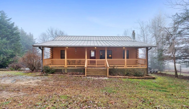 Sugarloaf Cabin - 4BD/3BA - Hendersonville
