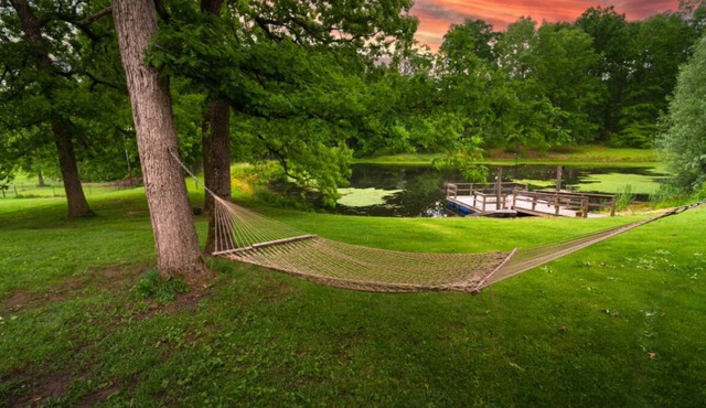 Sugarloaf Mountain EscapenSecluded 3 bedroom, 5 acres, ATV, RV and boat storage.