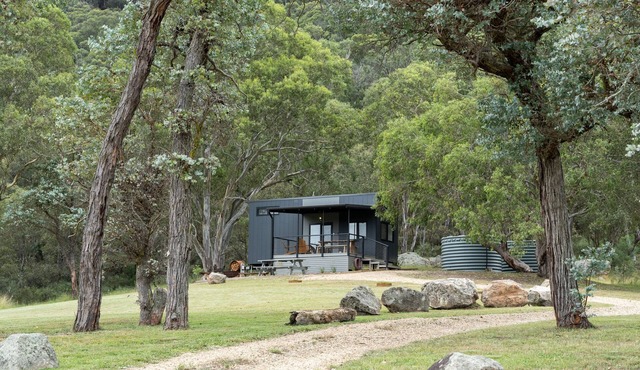 Sugarloaf Off Grid Tiny House - Secluded Luxury!
