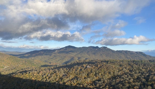 SugarTop Mountain Resort with Blue Ridge MT Views 2 bed 2 bath