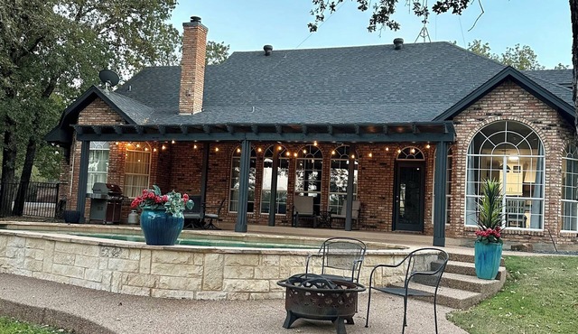 SUGARTREE GOLF COURSE HOME W/POOL AND STUNNING VIEWS OF THE 17TH GREEN