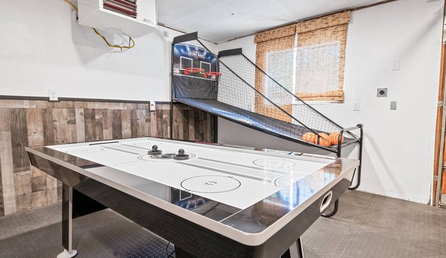 Sugarwood - Game Room, Air Hockey, Foosball, Fenced Yard, BBQ