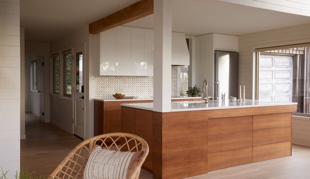 Suil Na Mara - Modern Home with Mountain and Ocean Views