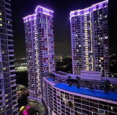 Suite 196 at i-City-2BR l 5 Pax l Wifi l 1 Car Park