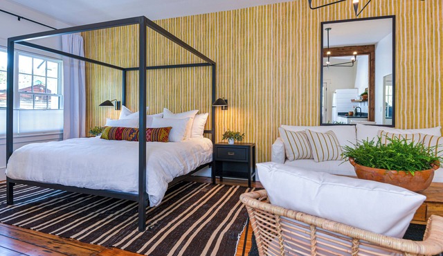 Suite 2 at Kubli Haus Luxury, Style & Location, 1 block to Britt