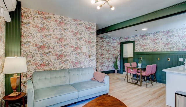 Suite 2 | Historic Art City Inn