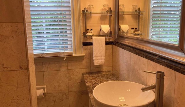 Suite #2 - Queen Bed with Jetted Tub & Marble Bath