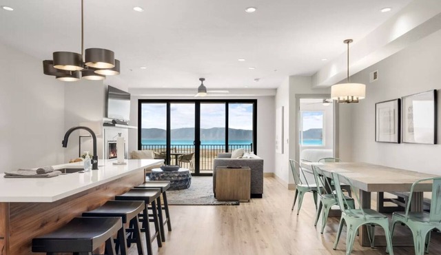 Suite 202 @ Water's Edge Resort