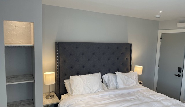 Suite 204 "The Egyptian Eagle"