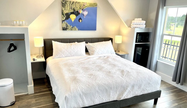 Suite 205 "The Tawny Eagle"