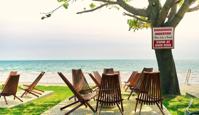 Suite 206: Beautiful 2-Bedroom Beachfront Suite