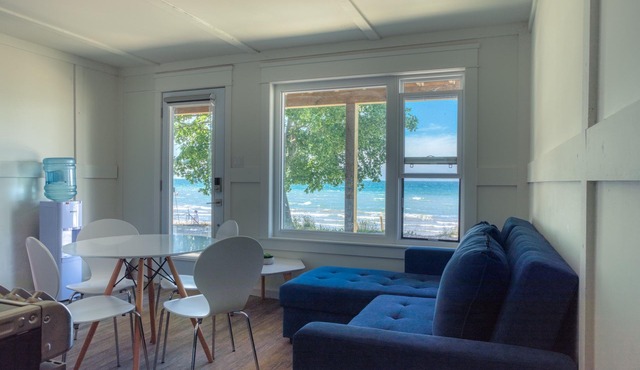 Suite 208: Beautiful 1-Bedroom Beachfront Suite
